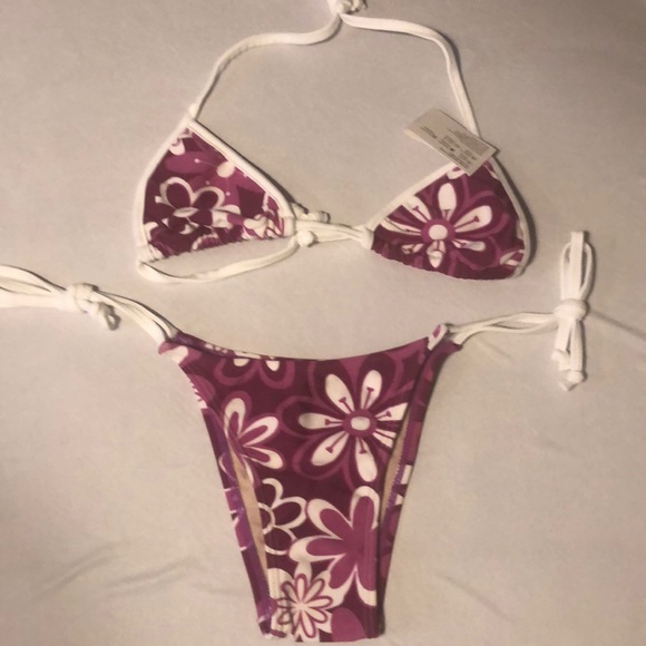 Brazilian bikinis - Picture 4 of 8